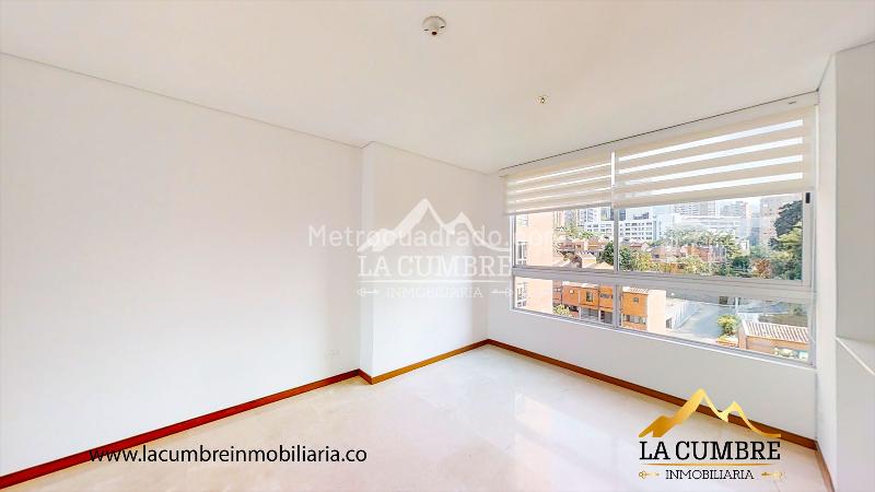 Apartamento de 3 Alcobas en El Tesoro con 3 Parqueaderos - 5