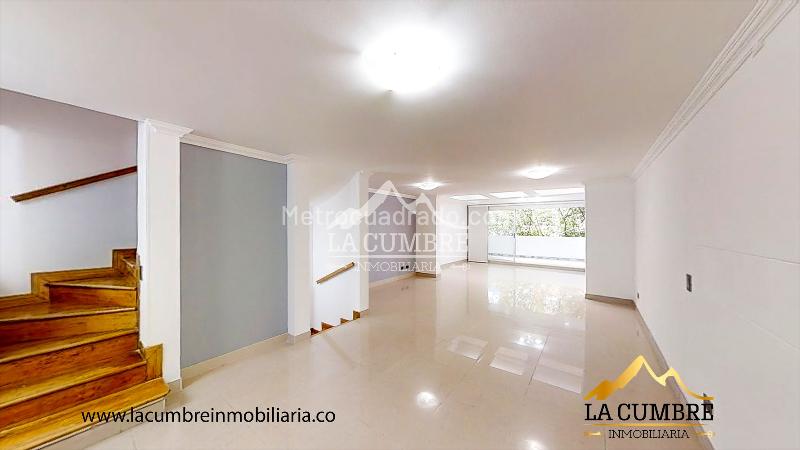 Casa de 4 Alcobas en Arriendo en Poblado La Frontera