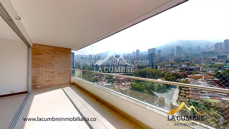 Luxury 3BR Apartment with Pool in Loma De Los Parra - 5