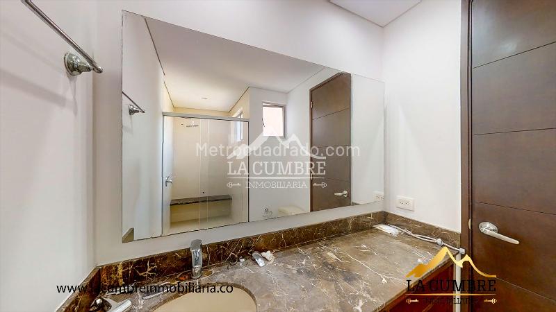 Luxury 3BR Apartment with Pool in Loma De Los Parra - 9