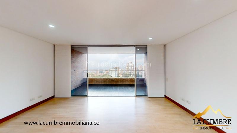 3BR Apartment with Pool in Loma Los Gonzales - 3