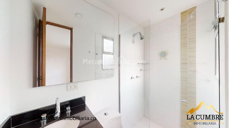 3BR Apartment with Pool in Loma Los Gonzales - 8