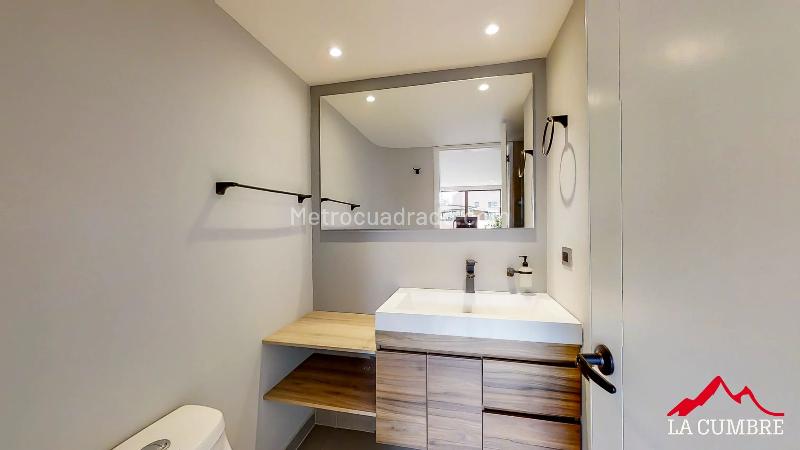 3BR Apartment in Gated Complex in El Tesoro, El Poblado - 8