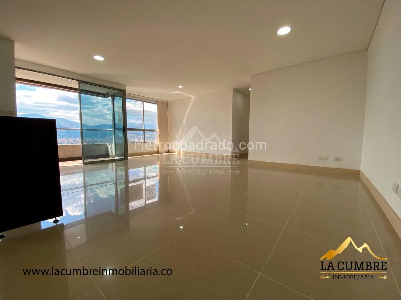 3BR Apartment with Double Covered Parking in Castropol, El Poblado - 3