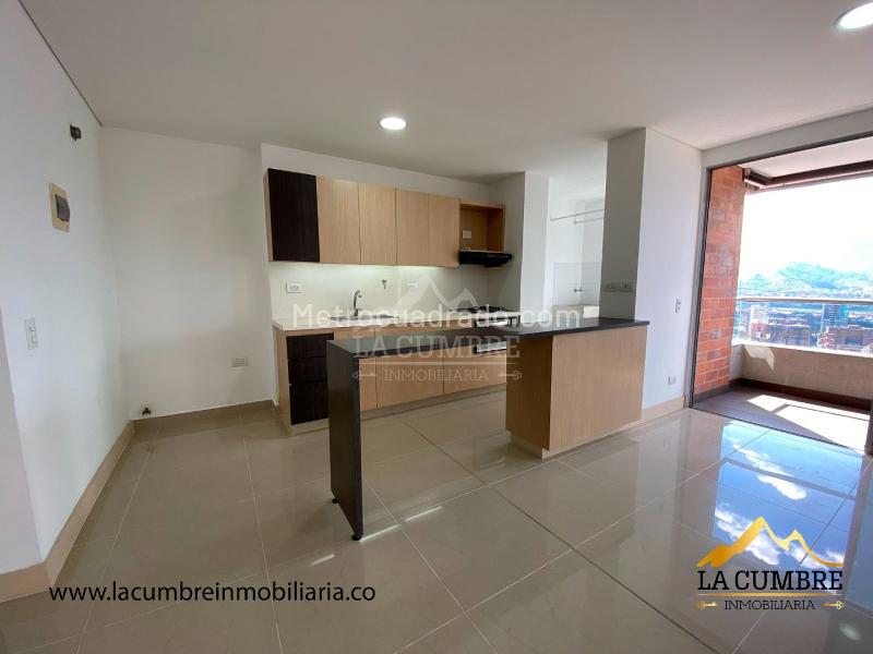 3BR Apartment with Double Covered Parking in Castropol, El Poblado - 6