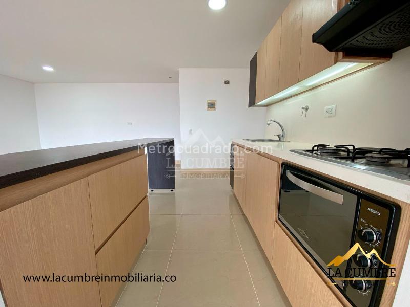 3BR Apartment with Double Covered Parking in Castropol, El Poblado - 7