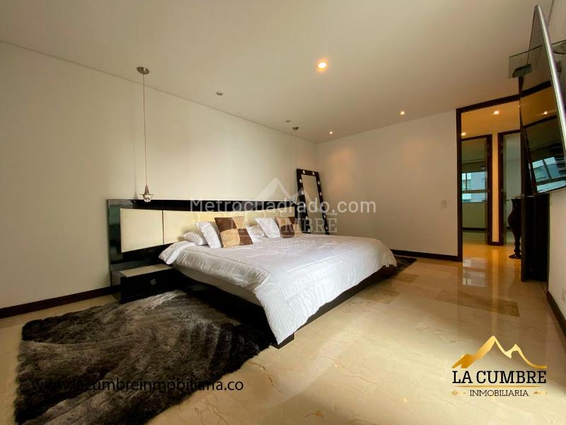 Spacious 4BR Apartment in El Poblado Castropol - 5