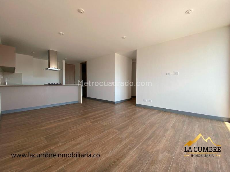 Cozy 3BR Apartment with Pool in Vegas de Zuniga