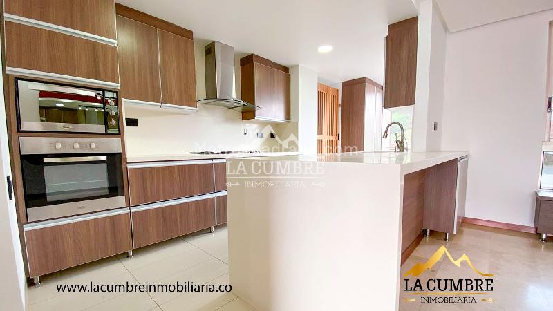 Apartamento Estiloso de 3 Alcobas en El Poblado Las Lomas - 4