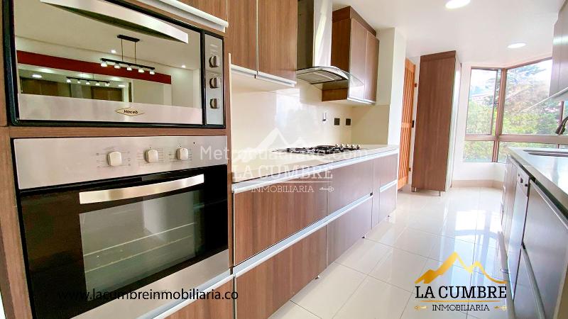 Apartamento Estiloso de 3 Alcobas en El Poblado Las Lomas - 5