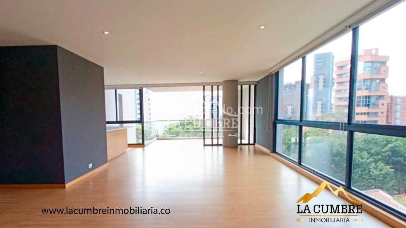 Apartamento en Arriendo de 3 Alcobas en Poblado San Lucas - 2
