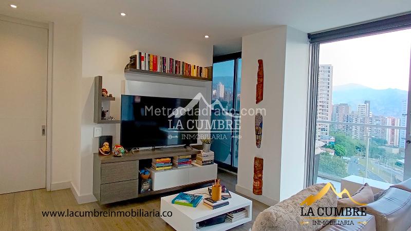 1BR Apartment with Double Covered Parking in Los Balsos - 2
