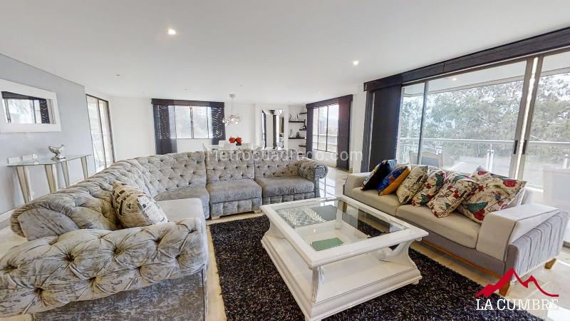 Furnished 4BR Apartment in Poblado La Frontera