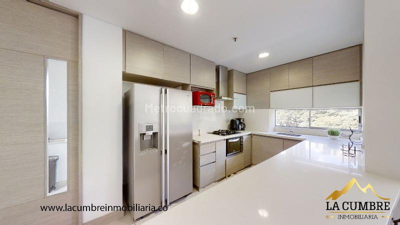 Furnished 2BR Apartment in Provenza, El Poblado - 6