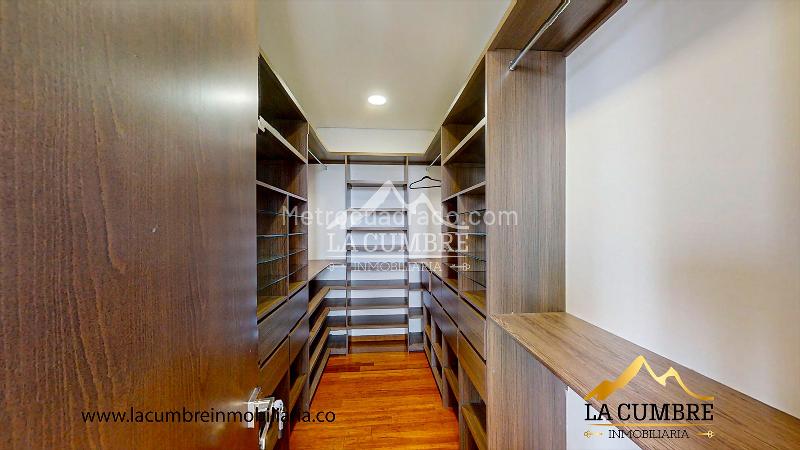 Apartamento Moderno de 3 Alcobas en El Campestre, El Poblado - 9