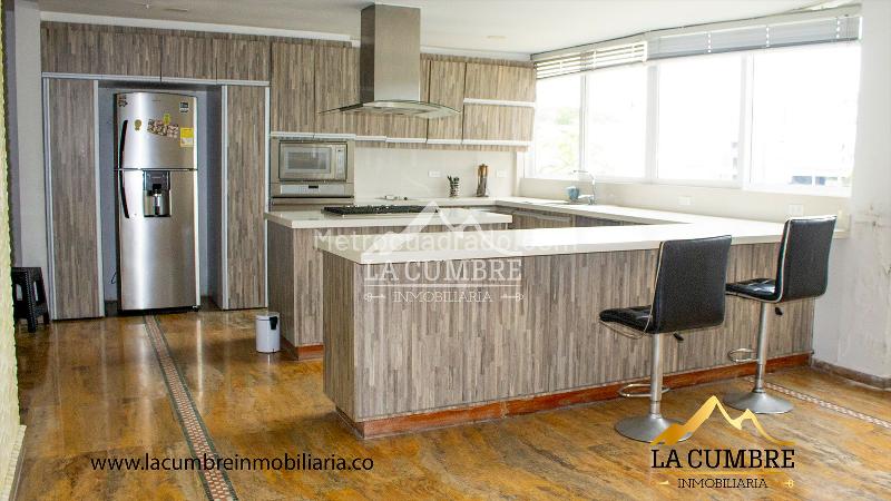 Casa en Alquiler en Altos del Poblado con Jacuzzi - 7