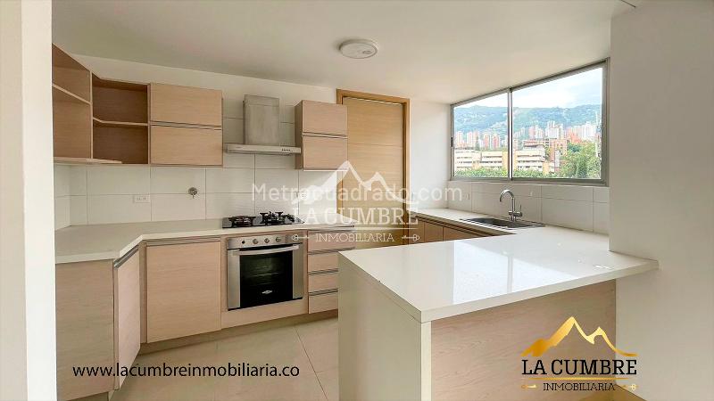 Spacious 3BR Apartment with Pool in Santa Maria de Los Angeles - 6