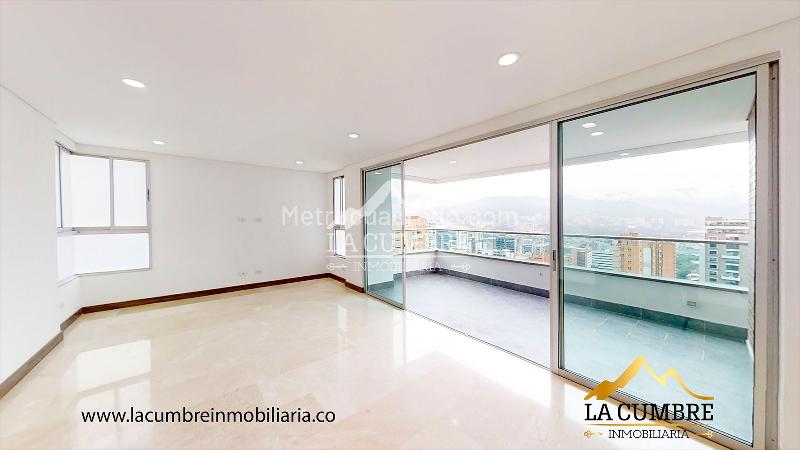 Modern 3BR Apartment in El Poblado Loma de Los Parra - 2