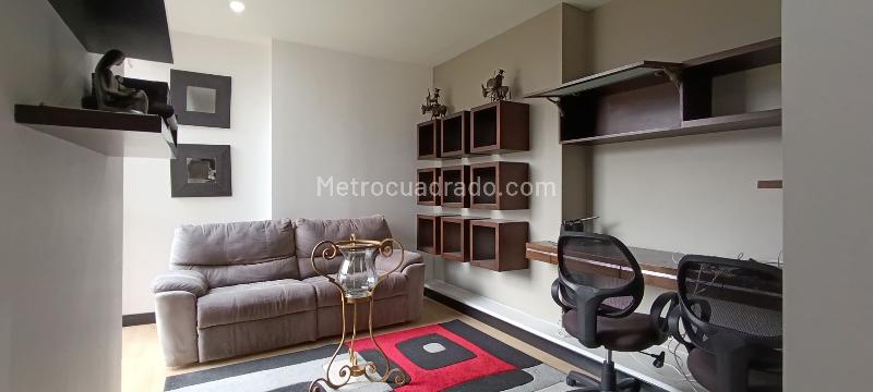 Apartamento Amoblado en Alquiler en El Poblado Loma de Los Parra - 8