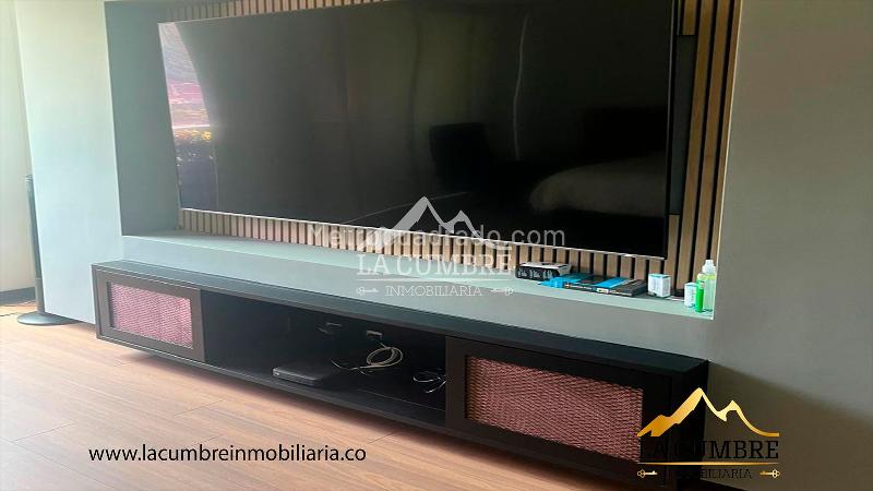 Apartamento Estilizado de 4 Alcobas en Loma de Los Parra - 3