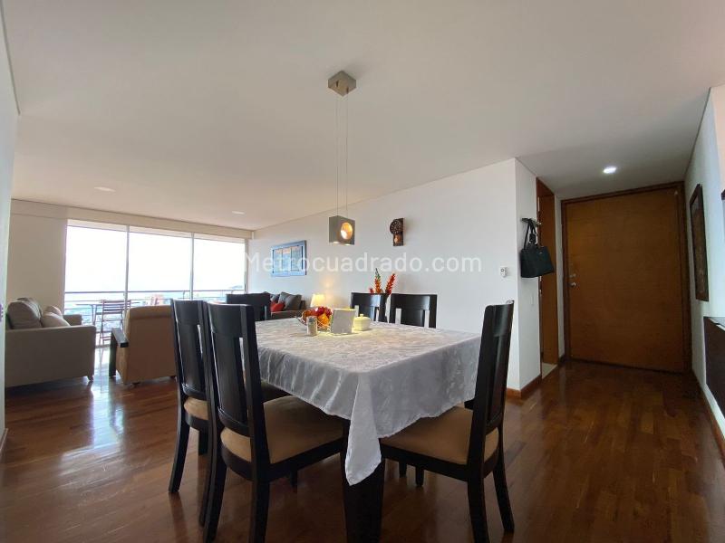 Furnished 2BR Apartment with Pool in El Poblado Los Gonzales - 4