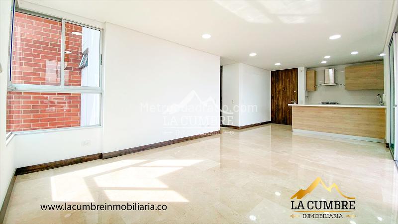 Spacious 3BR Apartment with Jacuzzi in Loma De Los Parra - 2