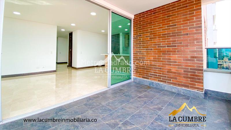 Spacious 3BR Apartment with Jacuzzi in Loma De Los Parra - 5