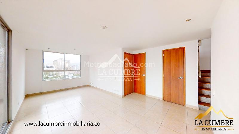 3BR Apartment with Double Covered Parking in Milla de Oro, El Poblado - 2