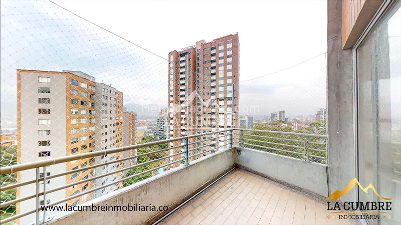 3BR Apartment with Double Covered Parking in Milla de Oro, El Poblado - 3