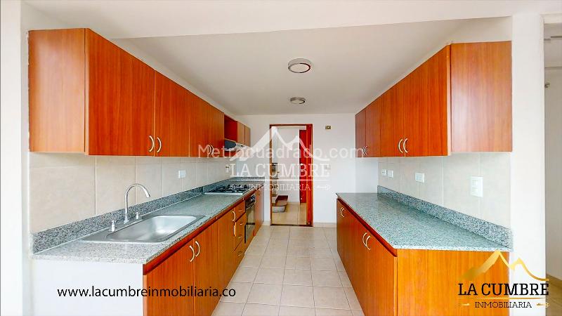 3BR Apartment with Double Covered Parking in Milla de Oro, El Poblado - 7