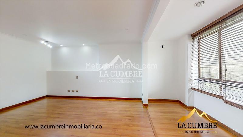 Apartamento Amplio de 3 Alcobas en La Calera, El Poblado - 9