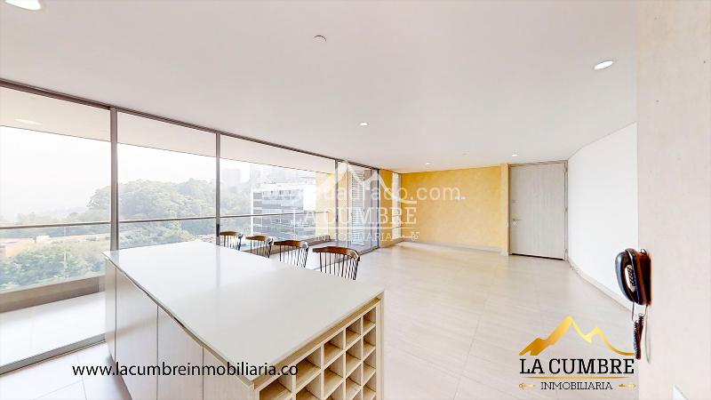 Spacious 3BR Apartment in El Poblado Castropol - 6