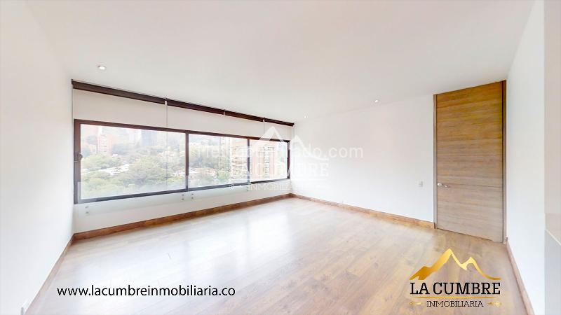 2BR Apartment for Rent with 2 Covered Parking Spaces in El Poblado (San Lucas) - 3