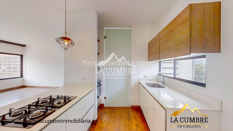 2BR Apartment for Rent with 2 Covered Parking Spaces in El Poblado (San Lucas) - 6