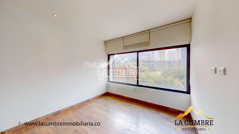 2BR Apartment for Rent with 2 Covered Parking Spaces in El Poblado (San Lucas) - 9