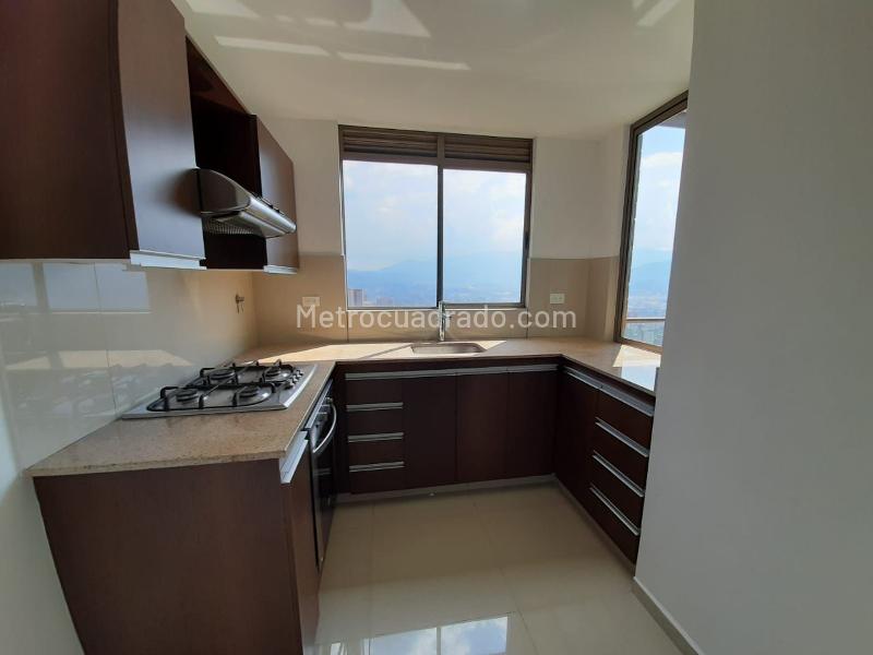 2BR Apartment for Rent in Los Balsos, El Poblado - 2