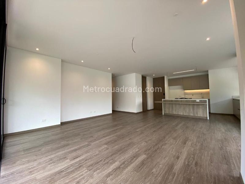 Stylish 2BR Apartment in El Poblado Los Balsos - 2