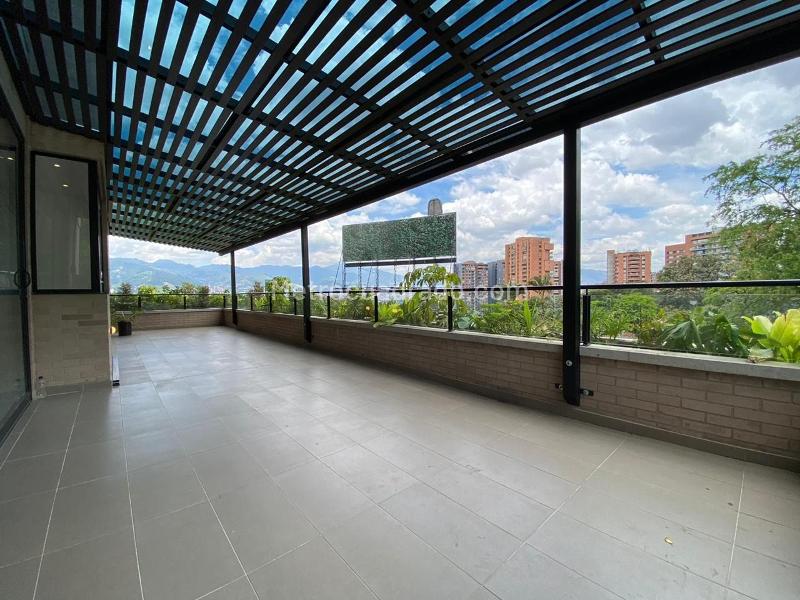 Stylish 2BR Apartment in El Poblado Los Balsos - 8