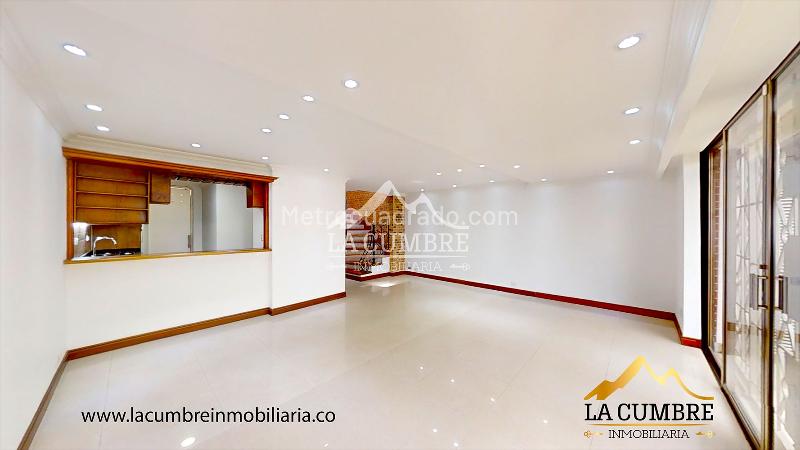Spacious 3BR House in San Lucas, El Poblado - 4