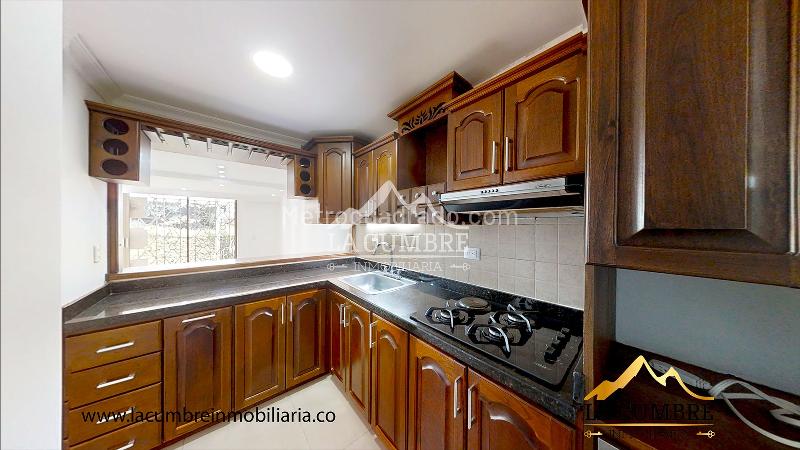 Spacious 3BR House in San Lucas, El Poblado - 7