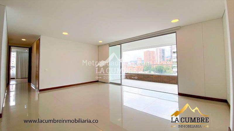 2BR Apartment for Rent with Double Covered Parking in El Poblado (Los Balsos)