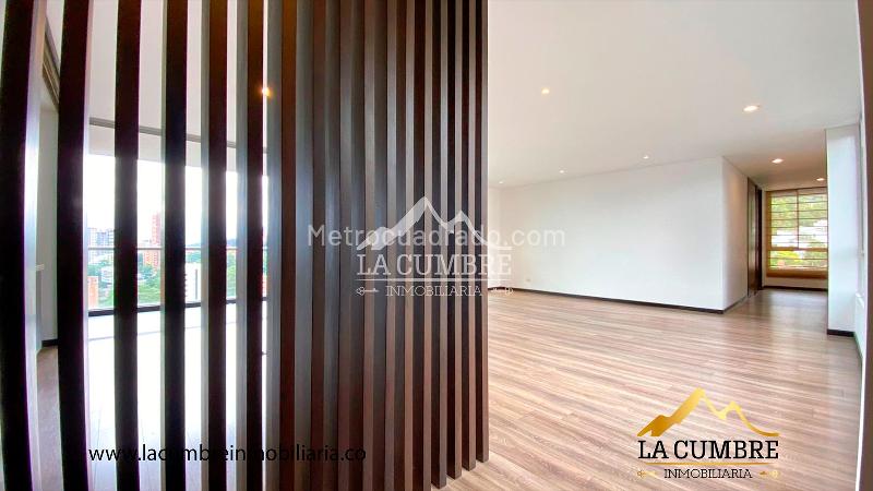 Apartamento con Piscina de 3 Alcobas en San Lucas, El Poblado - 3