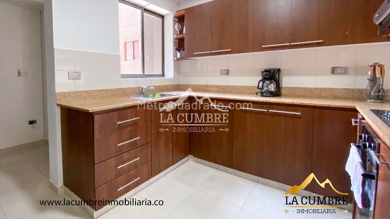 Charming 3BR Apartment in El Poblado Loma de Los Parra - 6