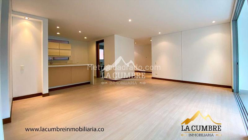 2BR Apartment with Double Covered Parking in Los Balsos, El Poblado