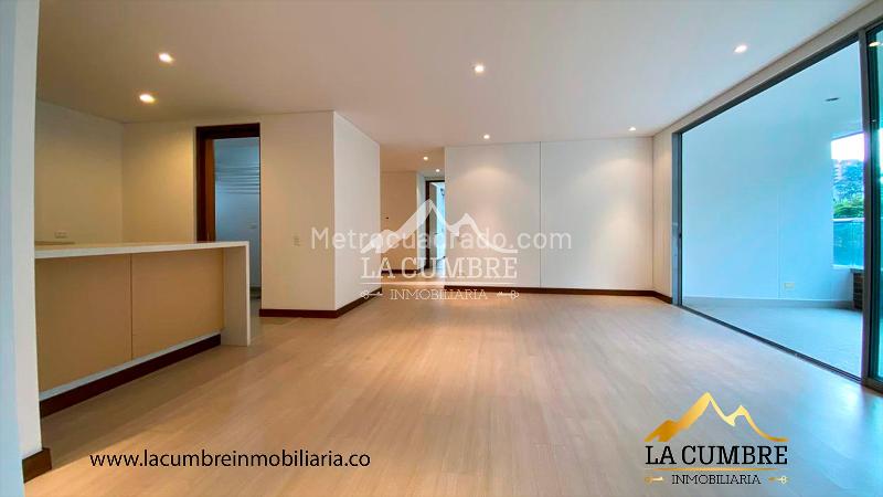 2BR Apartment with Double Covered Parking in Los Balsos, El Poblado - 2