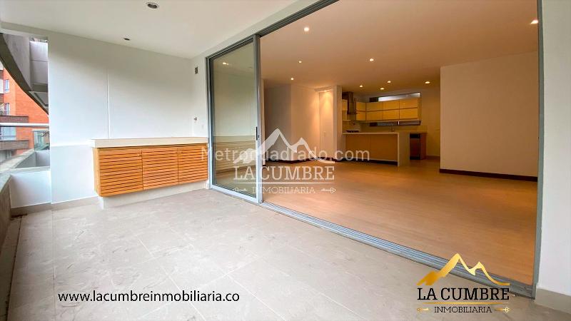 2BR Apartment with Double Covered Parking in Los Balsos, El Poblado - 3