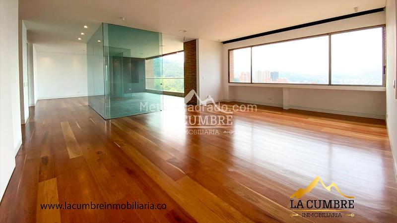 Apartamento de 3 Alcobas con Piscina en El Poblado Las Palmas - 2