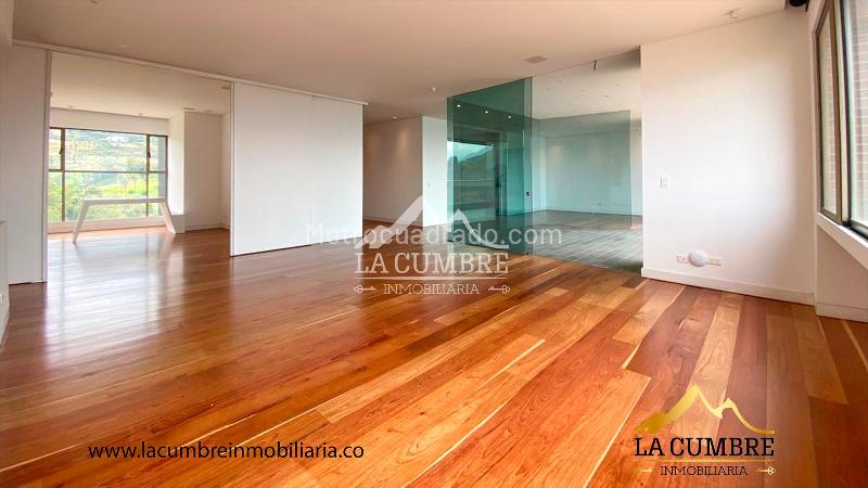Apartamento de 3 Alcobas con Piscina en El Poblado Las Palmas - 4