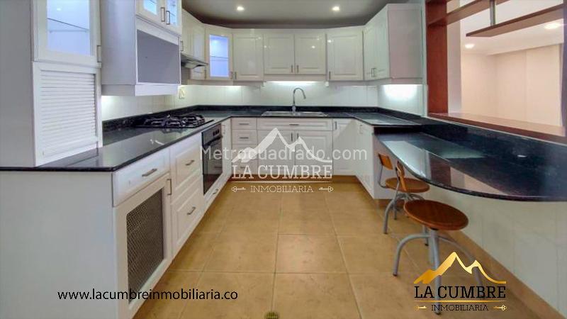 Modern 3BR House in El Poblado La Calera - 6