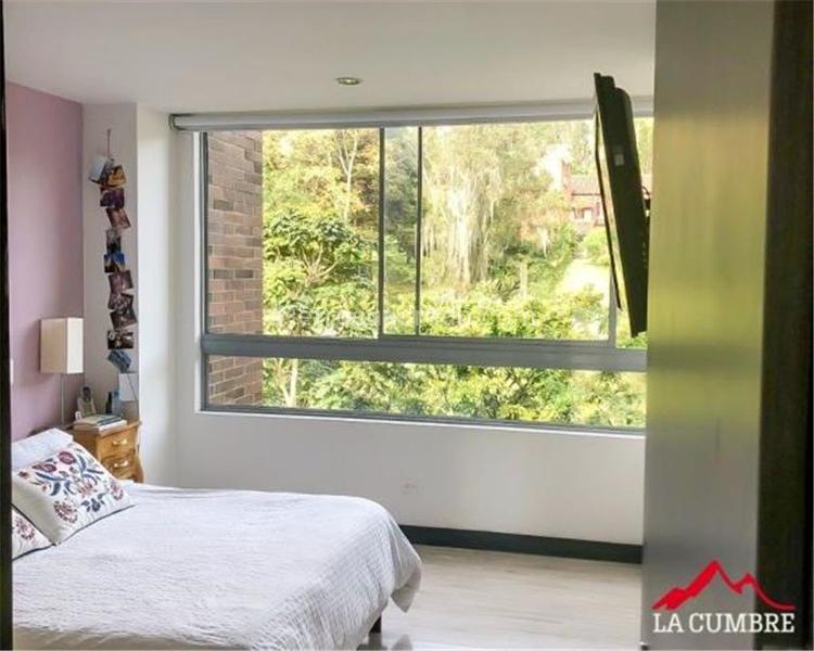 2BR Apartment with 3 Baths in El Poblado Los Balsos - 8